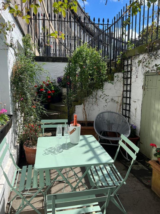 Guestready - Chic Flat In The Heart Of Edinburgh Apartamento Exterior foto
